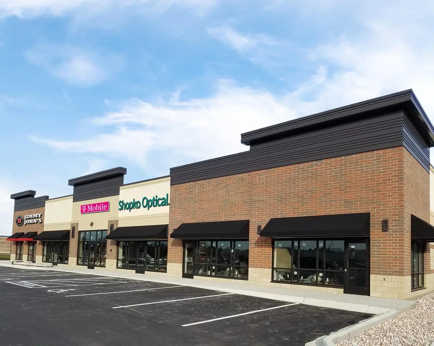 Retail roofing in Lansing